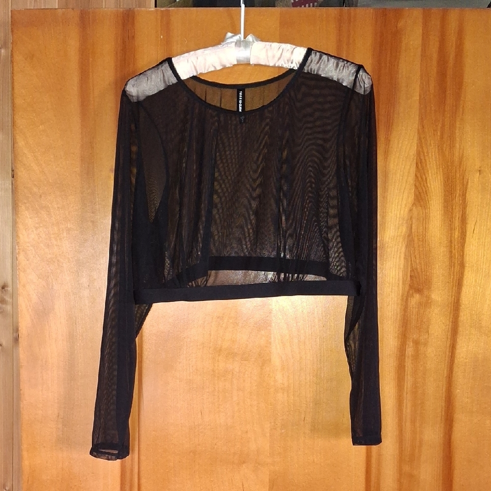 Torrid Sz 3 Black Sheer Mesh Long Sleeve Crop Top